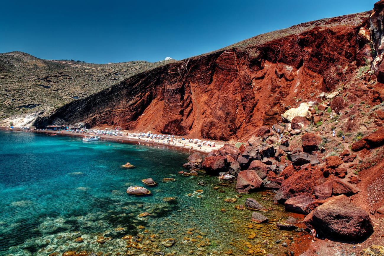 Cruise ship rent santorini